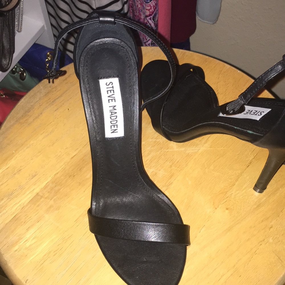 Steve Madden heels brand new